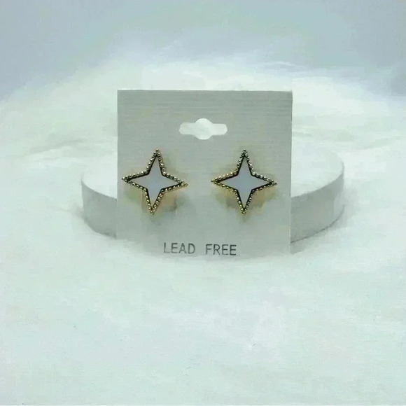 White Star Stud Earrings - Picture 1 of 3